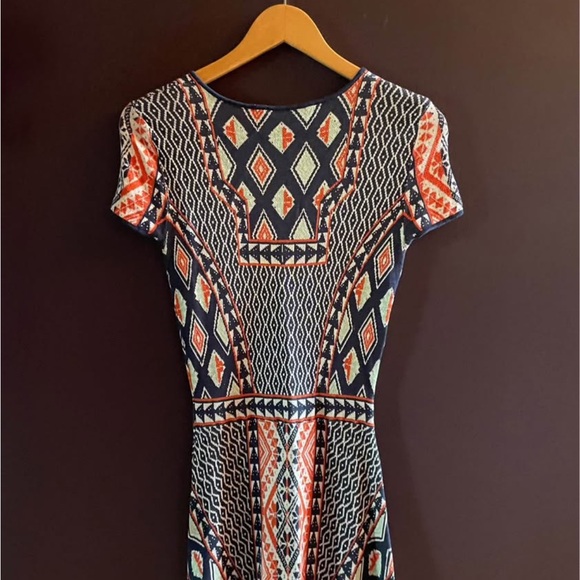Geometric Patterned Dress - Multicolor - Picture 2 of 3